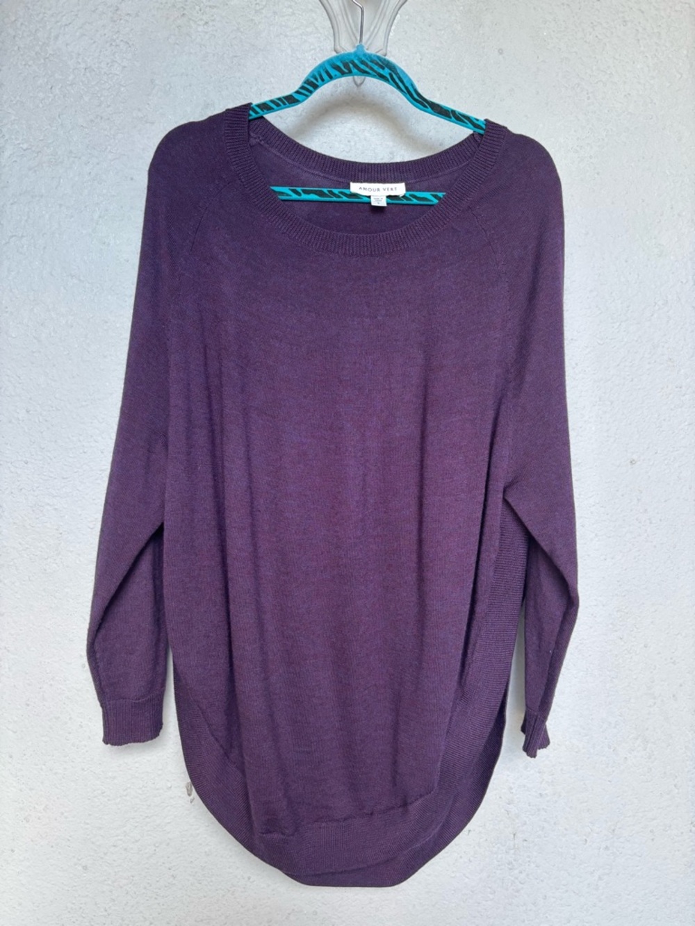 Amour Vert Plum Scoop Neck Sweater